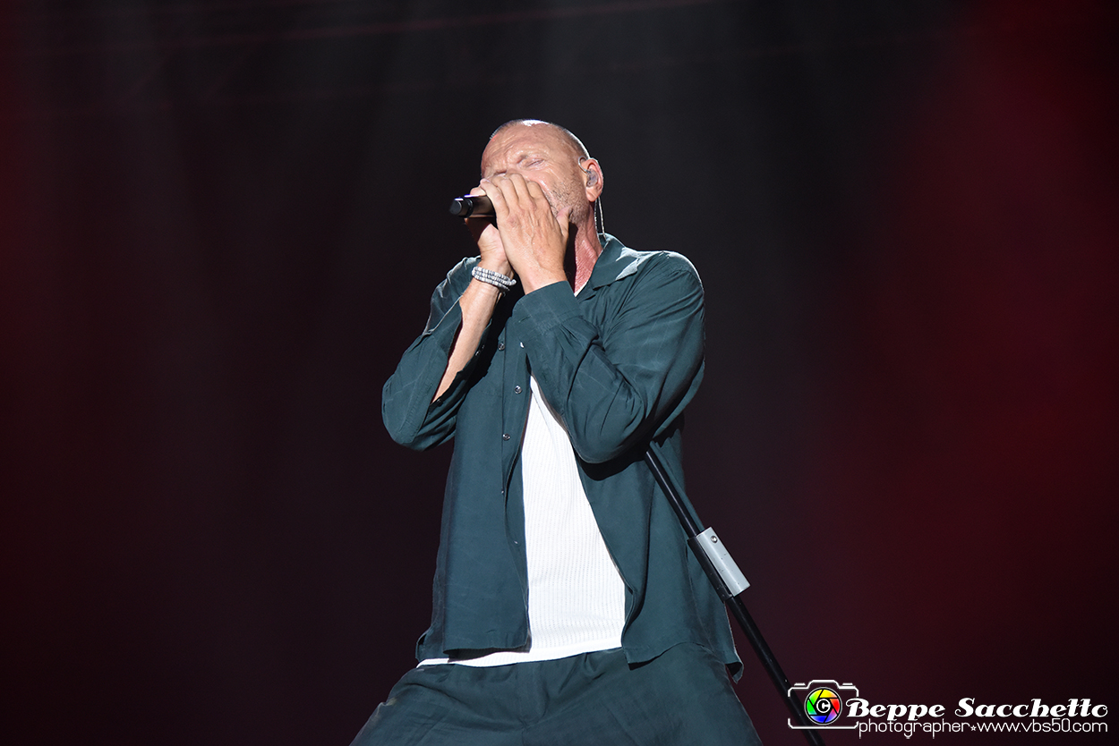 VBS_0909 - Concerto Biagio Antonacci - Palco Centrale Tour 2023.jpg